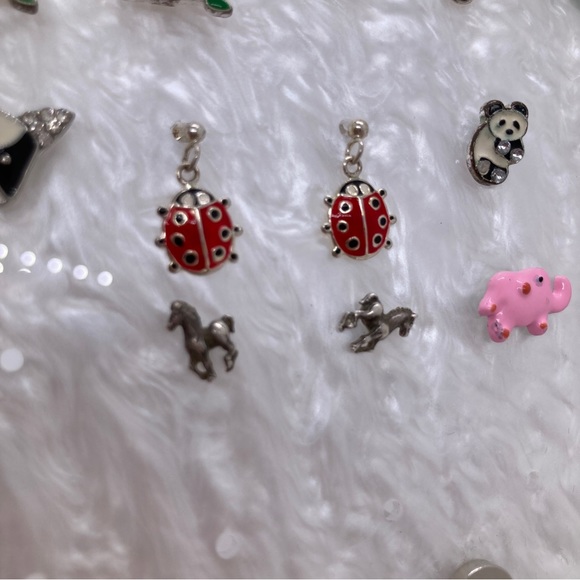 11 Pairs Animal & Insect Earrings Mostly Post Back Penguin Panda Dog Owl Ladybug - Picture 5 of 5